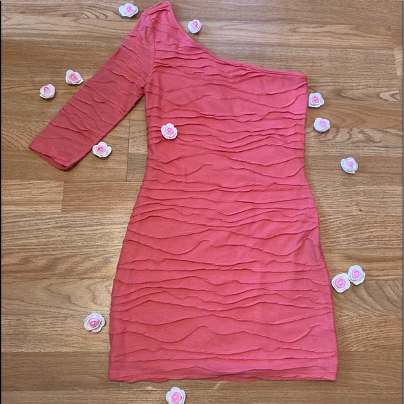 G by Guess Dresses & Skirts - Textured Dress💗